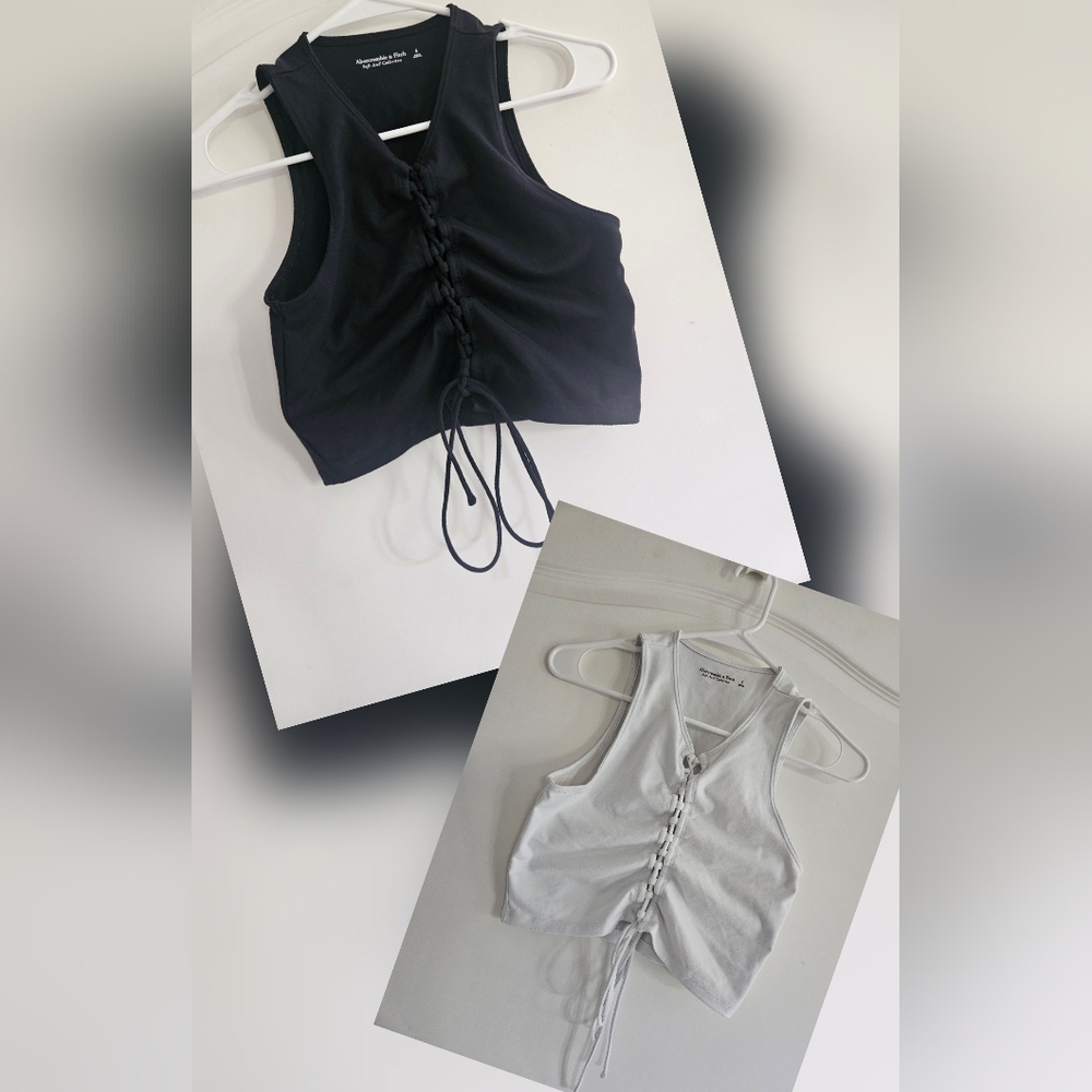 Abercrombie & Fitch 2 Cropped Tank Tops Sleeveless V-Neck Womens S Black & White
